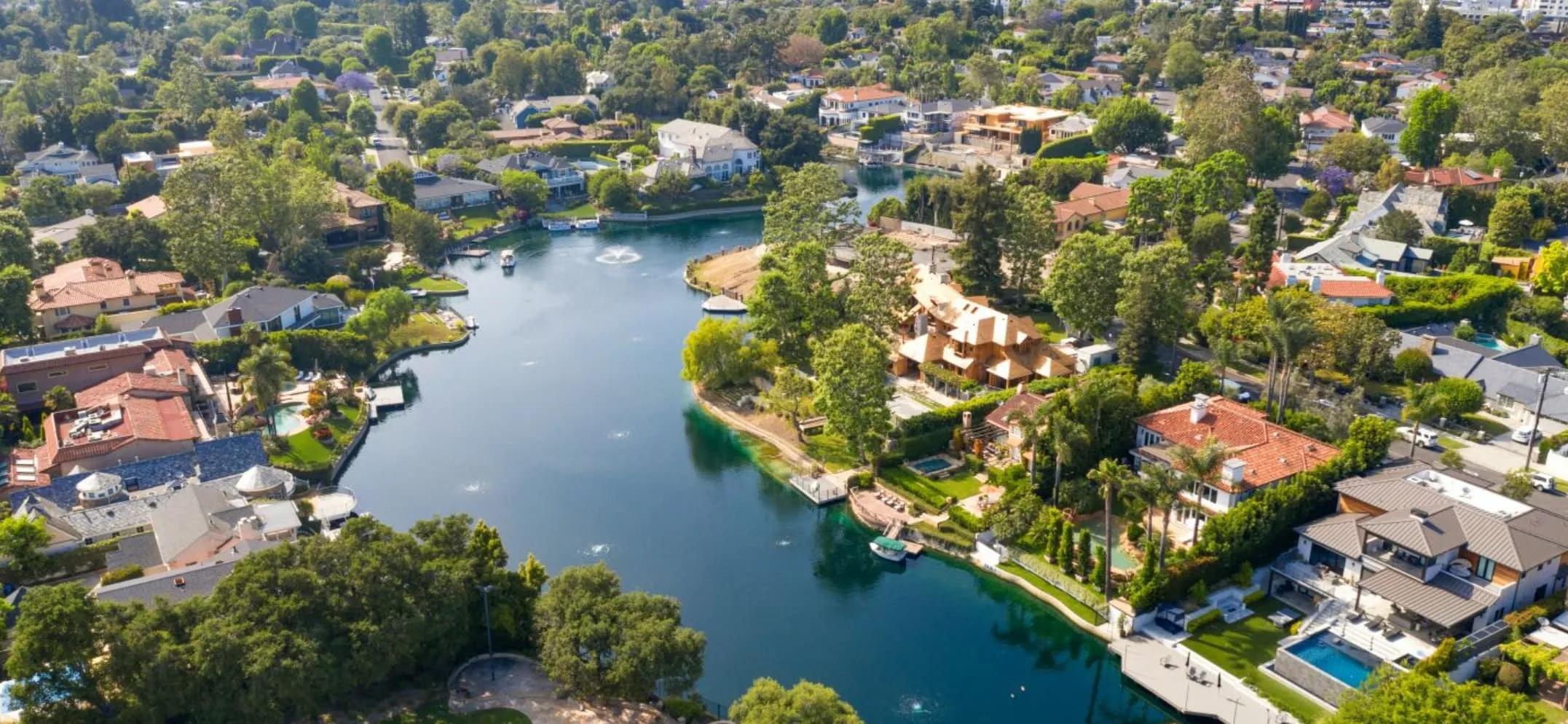 Toluca Lake