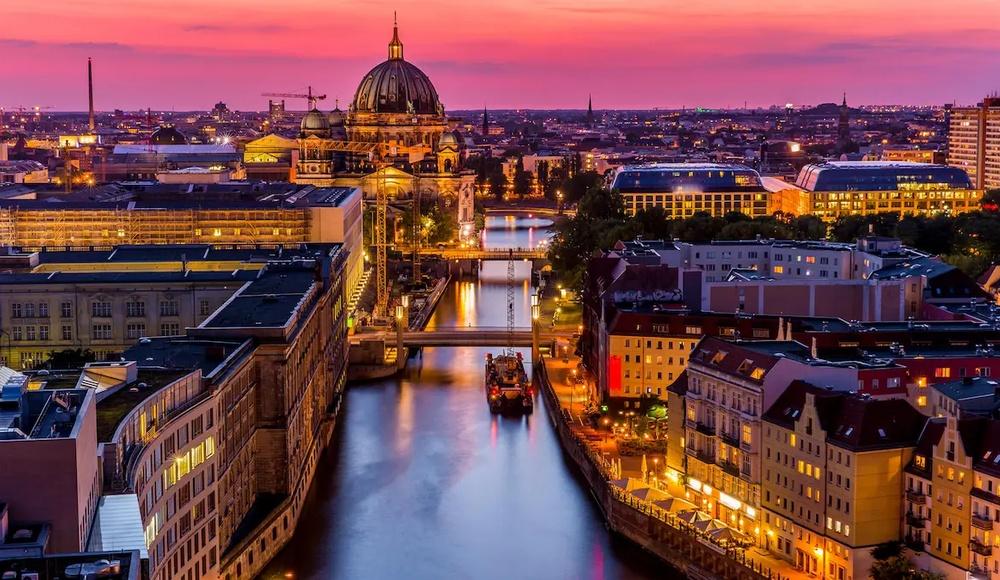 Travel Plan for the Film Locations of Berlin