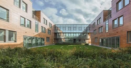 Graduate School of Economics and Management