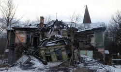 Real image from Les ruines du manoir