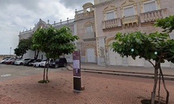 Real image from Square - Theater Heredia