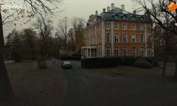 Movie image from Lozer Castle