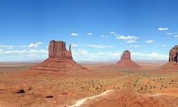 Real image from Monument Valley - North Window Overlook