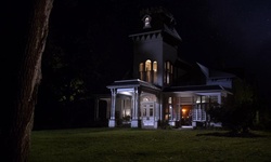 Movie image from Springhill Manor