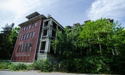 Real image from Sunnyvale Mental Hospital (exterior)