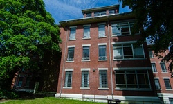 Real image from Edifício Centre Lawn (Riverview Hospital)