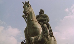 Movie image from Piazza della Santissima Annunziata