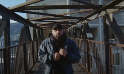 Movie image from Uma ponte suspensa no céu