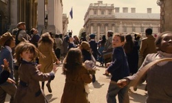 Movie image from Buckingham Palace (drive)