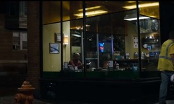 Movie image from 25 Everett Avenue (Geschäft)