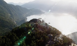 Movie image from First Peak (Parc provincial Stawamus Chief)