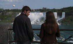 Movie image from Pathway  (Queen Victoria Park)