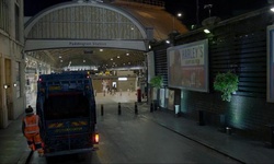 Movie image from Paddington Station (interior)