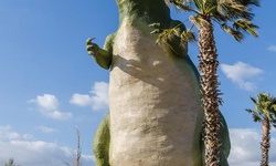 Real image from Cabazon Dinosaur Museum