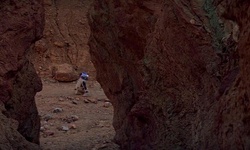 Movie image from Jawa Canyon