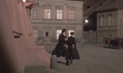 Movie image from Entrance to the house of Hadass