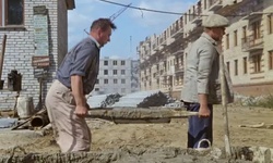 Movie image from La construction