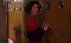 Movie image from Twin Peaks High School
