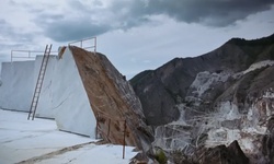 Movie image from The quarry in Carrara