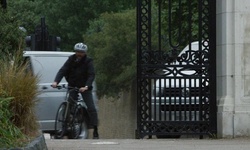 Movie image from The Mall (between Marlborough & Horse Guards)