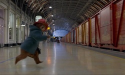 Movie image from Paddington Station (interior)