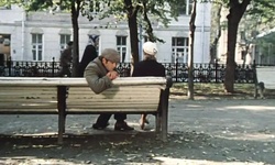 Image du film de Un banc dans l'allée