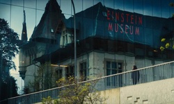 Movie image from Musée Einstein