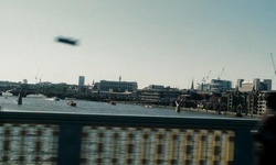 Movie image from Southwark Bridge