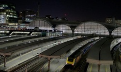 Movie image from Paddington Station (interior)