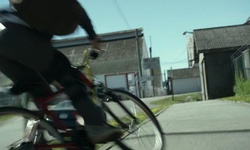 Movie image from Велосипед выезжает из-за угла