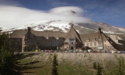Movie image from Extérieur de l'hôtel "overlook