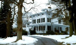 Movie image from 144 Riverside Ave (house)