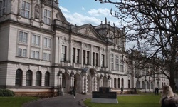 Movie image from Edifício Principal (Universidade de Cardiff)