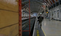 Movie image from Paddington Station (interior)