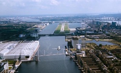 Movie image from London City Airport (runway)