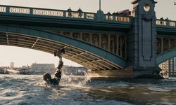 Movie image from Southwark Bridge