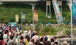 Movie image from Makai Pier