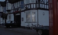 Movie image from Haus von Oberst Derval