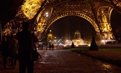 Movie image from Pie de la Torre Eiffel