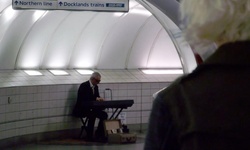 Movie image from Monument Station (Londoner U-Bahn)