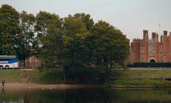 Movie image from Kensington Palace (kitchen/courtyard)