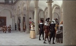 Movie image from Palace (courtyard)