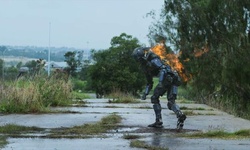 Movie image from Chappie Attacked