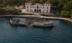 Movie image from Killian's Mansion (exterior)