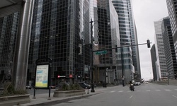 Movie image from West Madison Street y North Upper Wacker Drive
