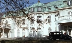 Movie image from Das Haus der Familie Schneider