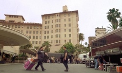 Movie image from Hotel (exterior)