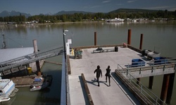 Movie image from Muelle de Grover Road