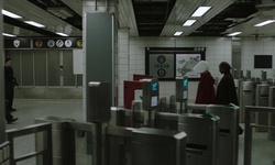 Movie image from Станция Бэй (TTC)