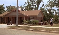 Movie image from La casa de los Neary
